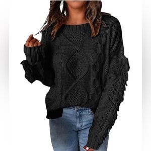 Time and Tru black pullover sweater